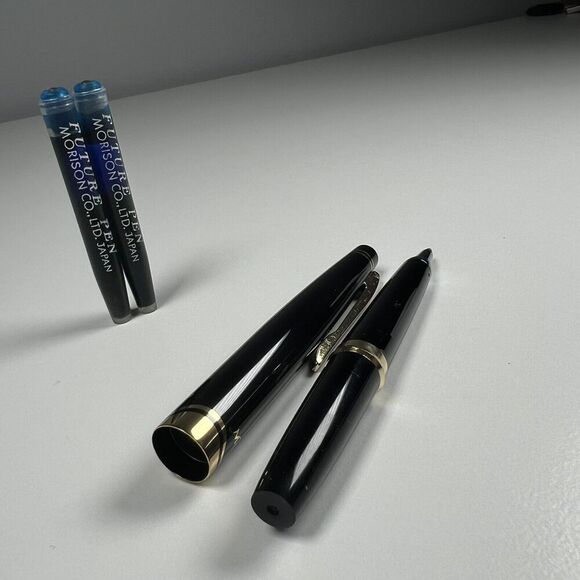 Vintage Morison Black with Gold Ballpoint Pen W/ Blue Ink Cartridges Japan NOS - Picture 5 of 5
